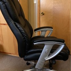 Executive Office Chair