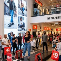 SALE: Prices dropped for the weekend—grab this deal before it’s gone! 💰
​$9