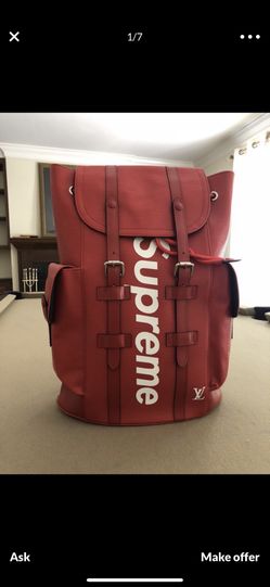 Supreme bookbag 😊‼️