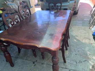 Dining table and 6 chairs