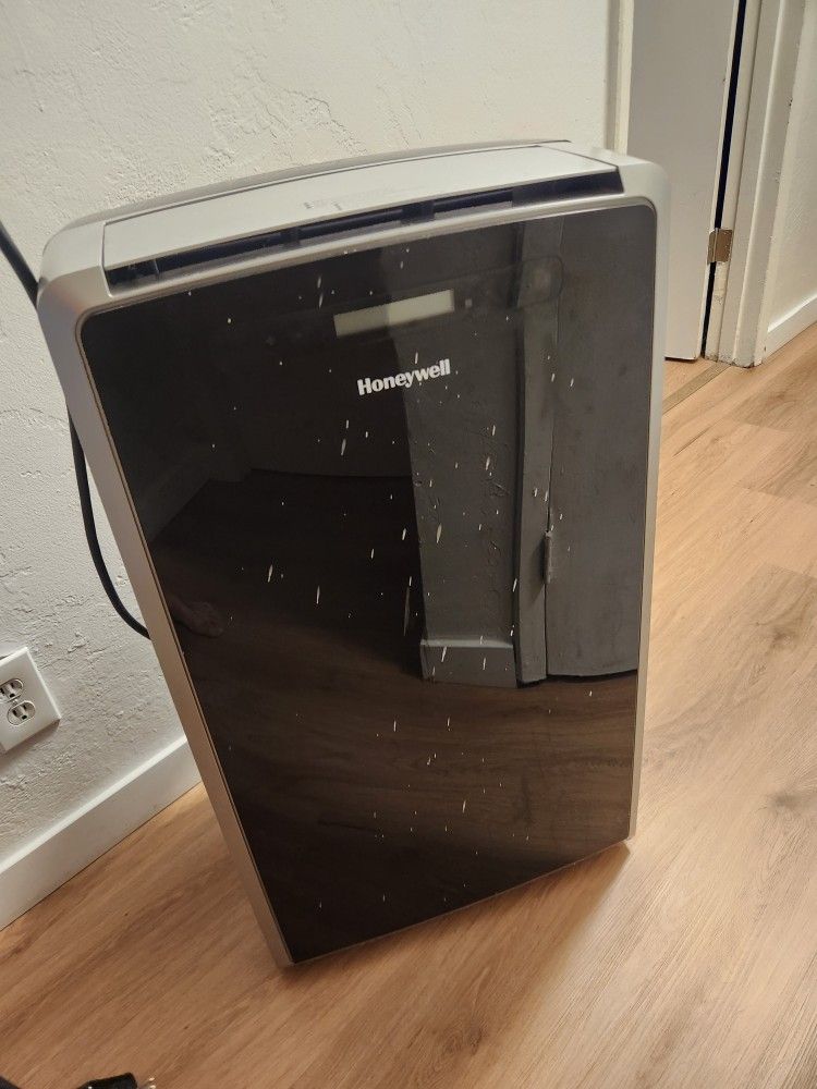 Honeywell Portable AC Unit