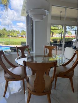 Glass kitchen Table with  5 chairs