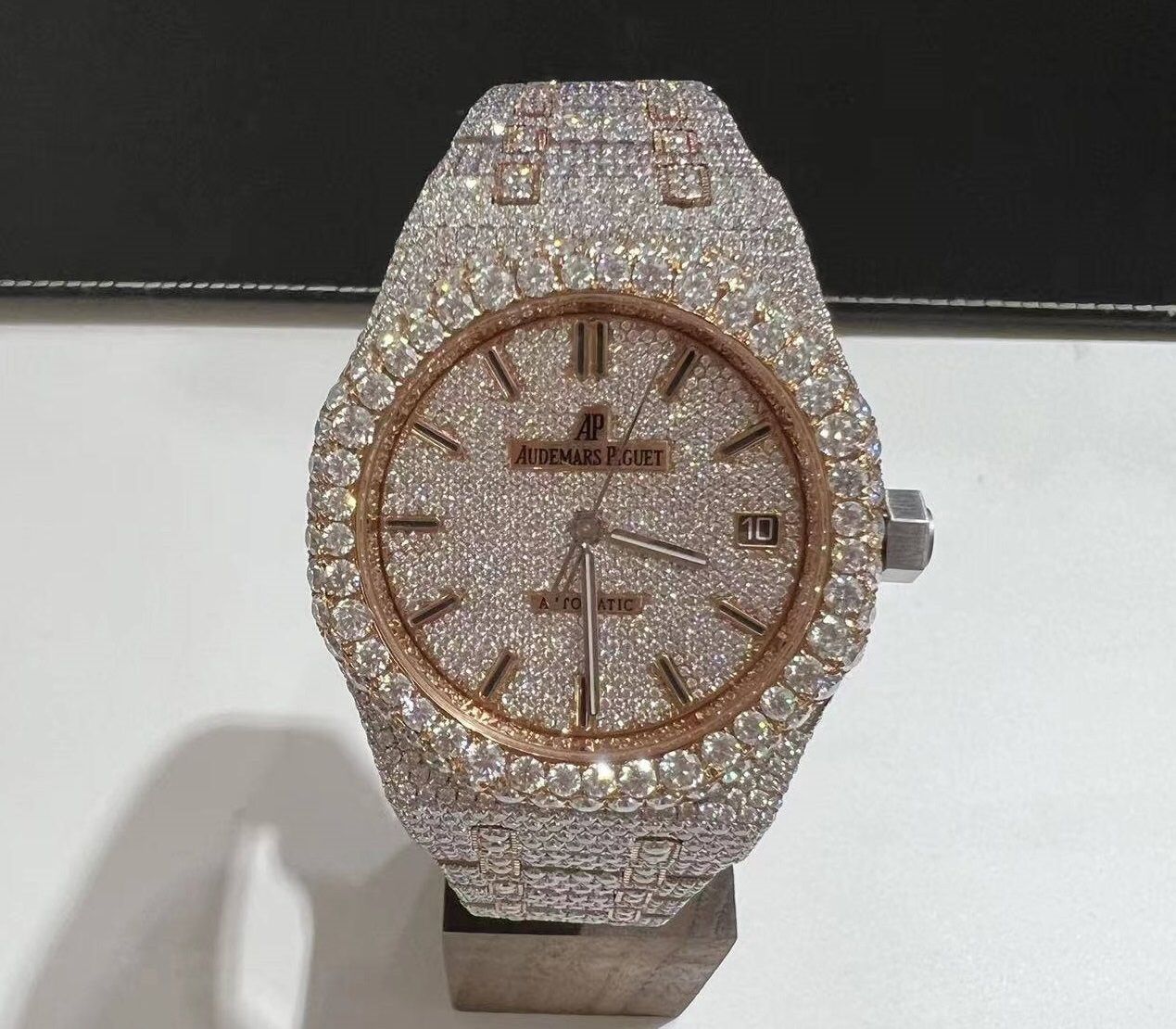 Moissanite VVS Iced Out Diamond Watch – Built to Flex, Made to Last