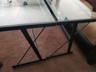 Glass desh table