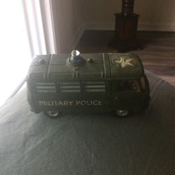 Corgi Toys Commer 3/4 Ton Military Police 