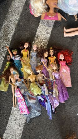 Disney Princesses and Clothing