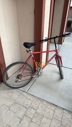 Men’s bike stump jumper - $20 - Russell and Jones