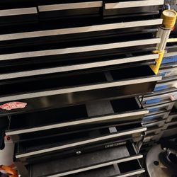 Craftsman Tool Box In Excellent Condition