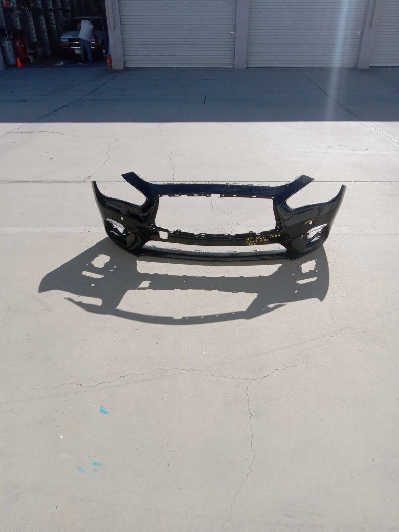 18 To 20 Front Bumper Infiniti Q50 Hole Sensor ( Oem) Little Damage 