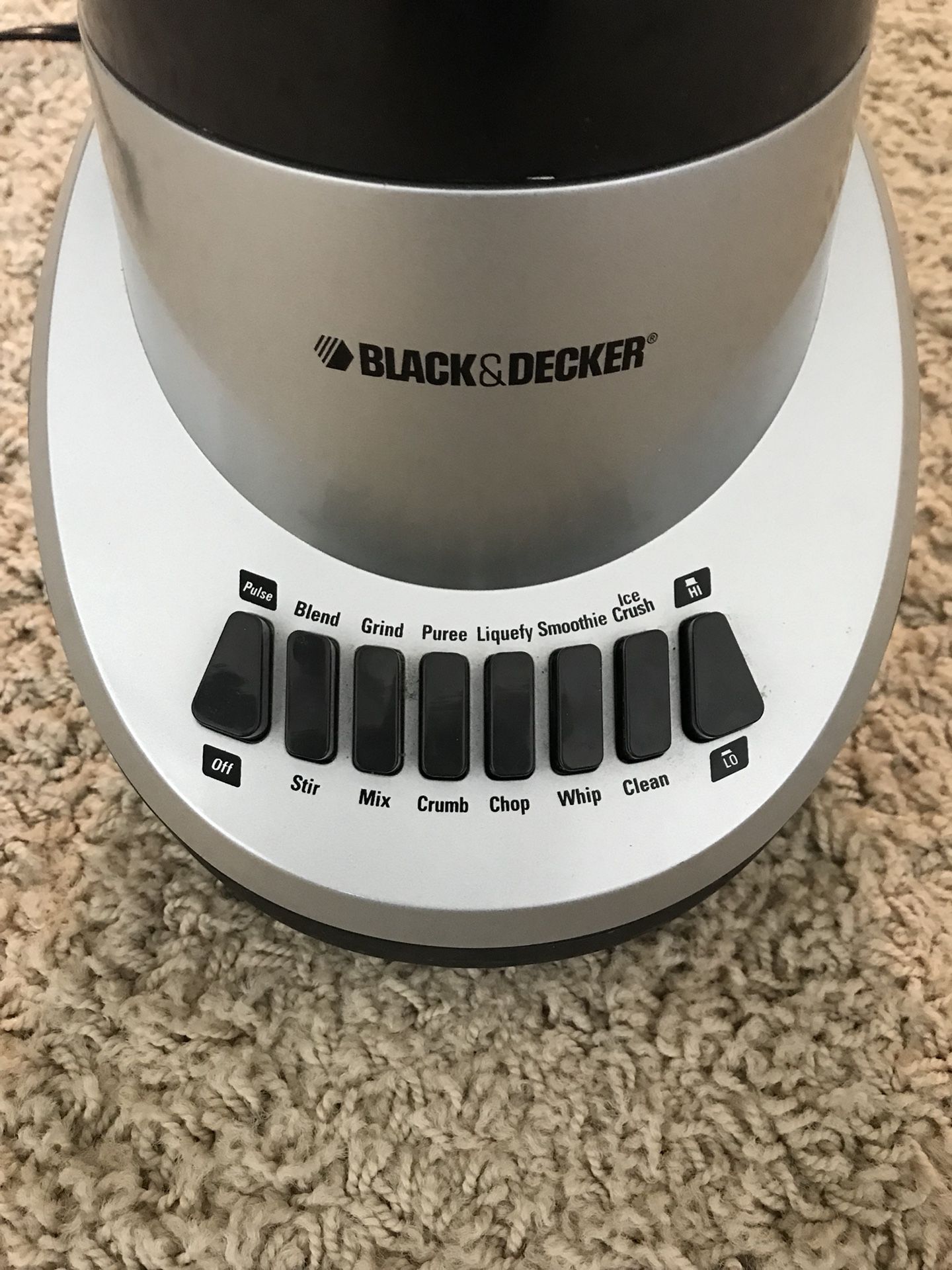 BLACK+DECKER BL1130SG FusionBlade Blender with 6-Cup Glass Jar, 12-Speed  Settings, Silver Blender