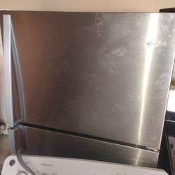 Whirlpool Refrigerator 
