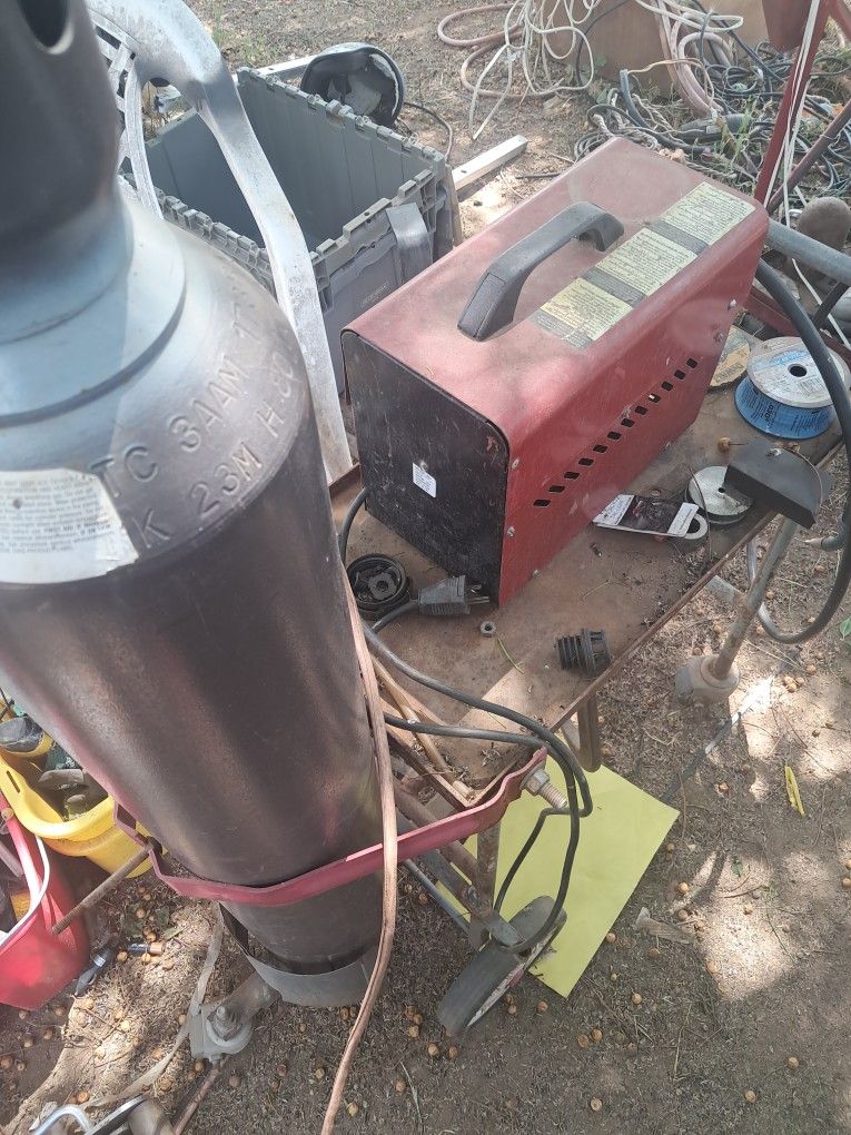 CENTURY WELDER