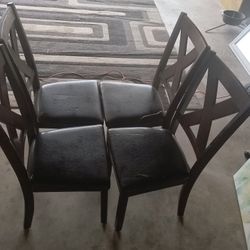 4 Chairs 