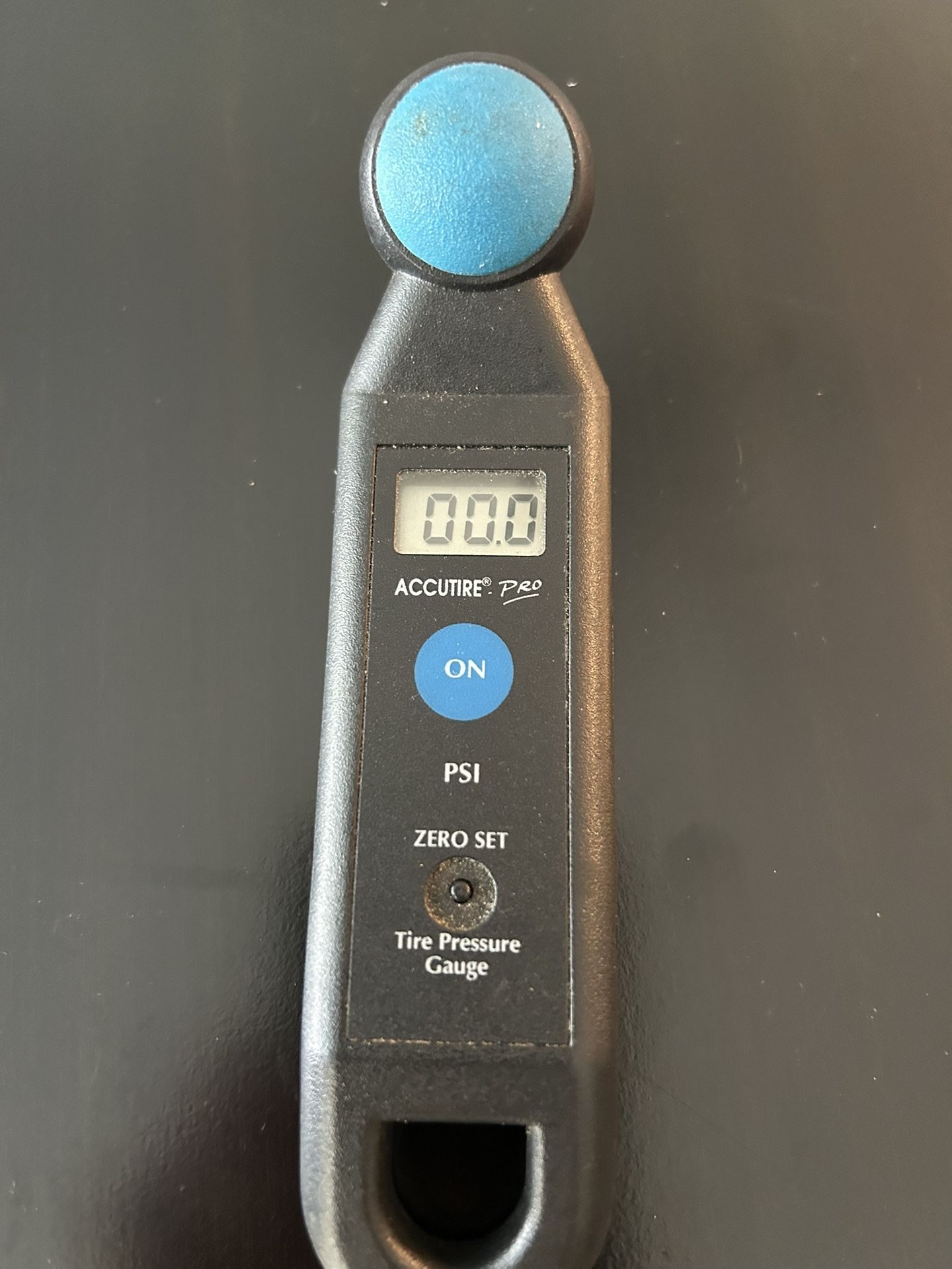 TIRE PRESSURE GAUGE