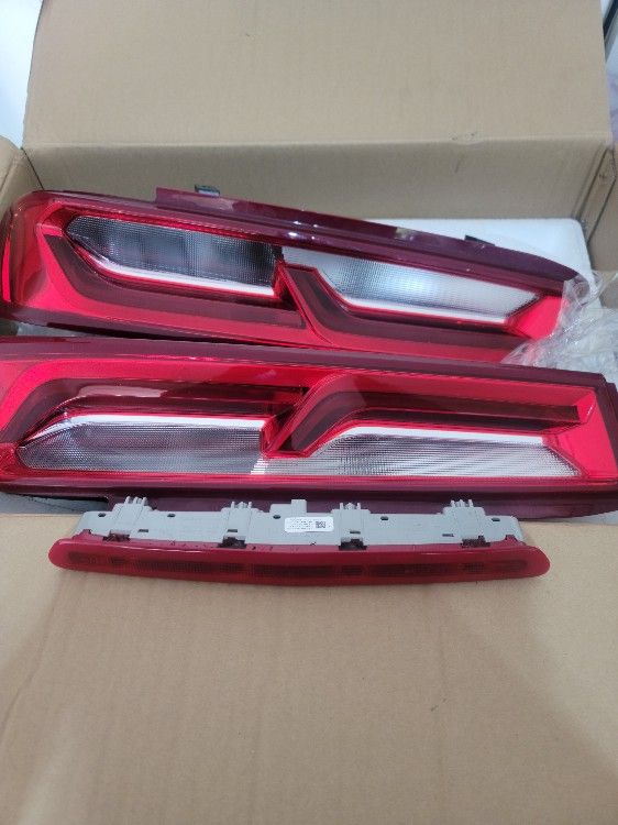 2016 - 2019 Chevy Camaro Tail Light