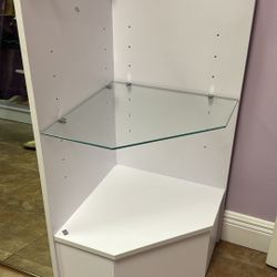 Corner Shelves 