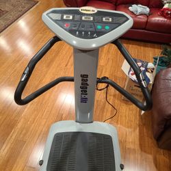 Gadget Fit Vibration Plate Exerciser  $140 In Auburn By Hwy18 