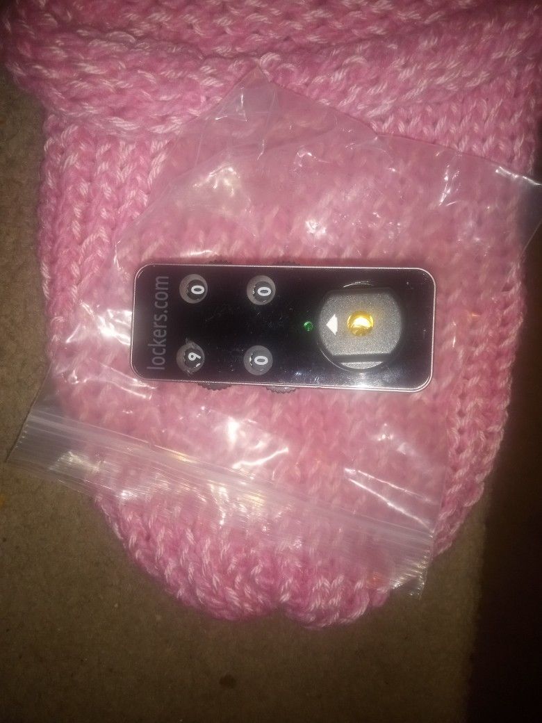17 ea. Locker Locks made by Salsbury Part# 44495