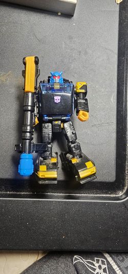 Transformers shattered glass goldbug