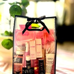 Detail for February 14 Valentine's Day