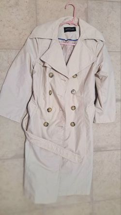 Women's Medium Beige Trench Coat Lightweight Material