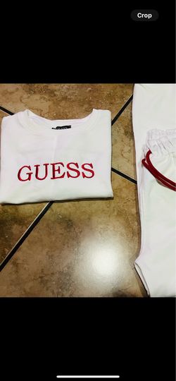 Brand new Guess set size small