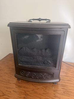 Mini plug in heater