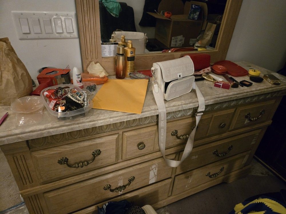 DRESSER AND MIRROR ONLY 100.00