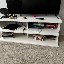 Small IKEA Tv Stand 