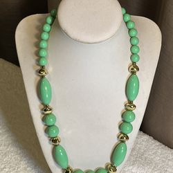 Vintage Green Acrylic Beads & Gold Tone Spacer Beads Necklace