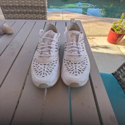 Nike Air Max 7.5 Womens Tennis Shoes 