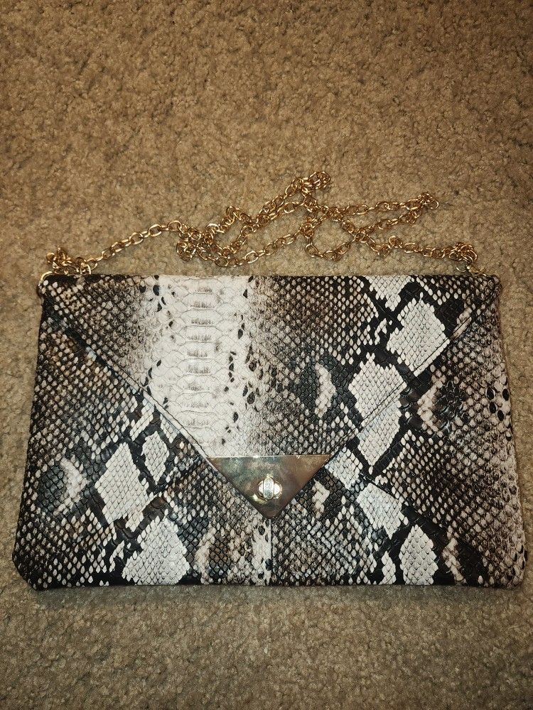 *** New Snakeskin Clutch Purse For Only $ 25 ***