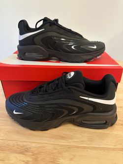 Nike Air Max Men’s Sneakers – Size US 8 – Brand New in Box