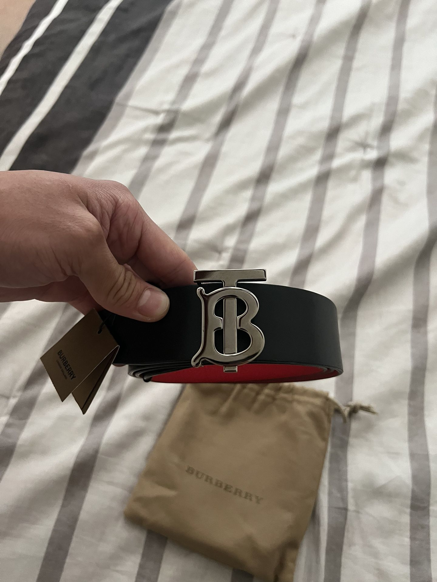 Burberry Reversible Belt for Sale in Naples, FL - OfferUp