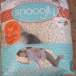 Snoogle Pregnancy Pillow 