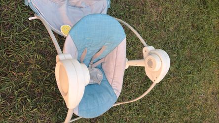 Baby swinger