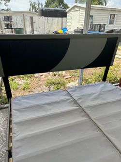 Platform Bed King Size Color Black & Grey