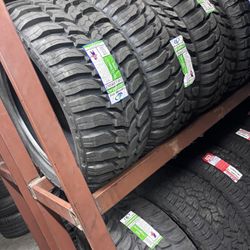 33x12.50x22 Mud Terrain 