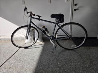 Brand new Brilliant mens bike retails for $550 and selling it for $100