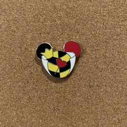 Disney Pin “Queen Of Hearts”
