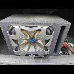 Kicker 15" L7 Sub Ported Box And Kicker Amp