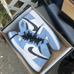 University Blue Jordan 1