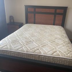 Queen Size Bedroom Furniture Set