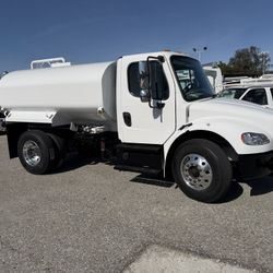 2020 Freightliner M2