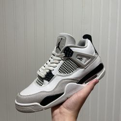 Size 8 Jordan 4 