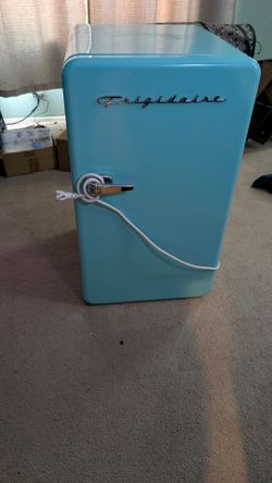 Frigedaire mini fridge retro style