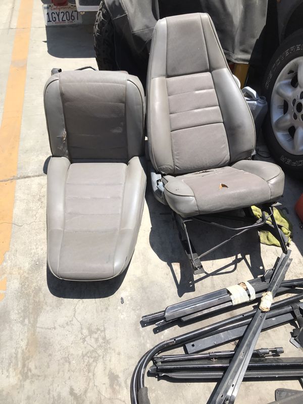 Jeep Wrangler yj 1991 original seats come with out bracket for Sale in ...