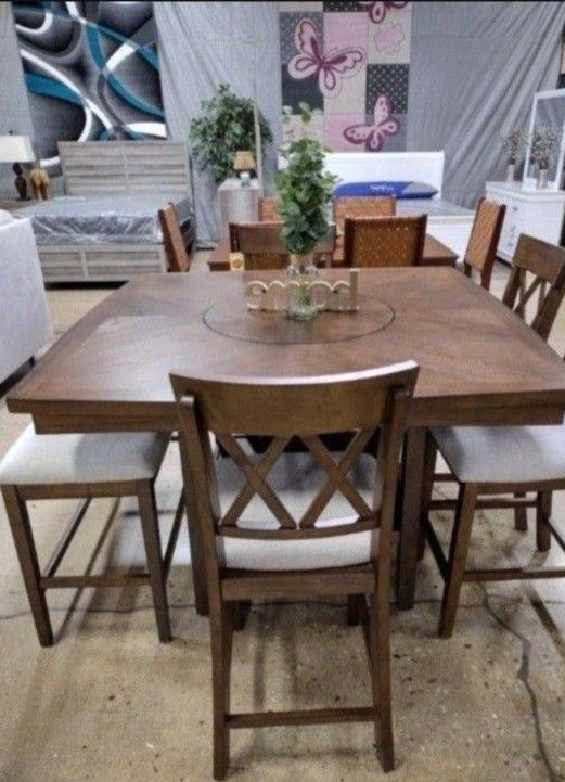 Beautiful Counter Height 6 Piece Solid Kitchen or Dining Set with Lazy Susan - New