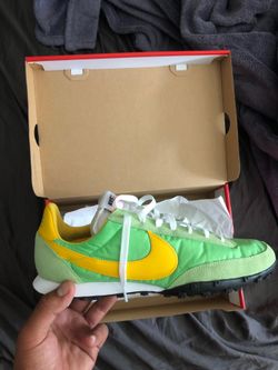 Nike waffle racer size 11