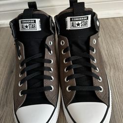 New Converse Chuck Taylor High Tops  – Black/Brown